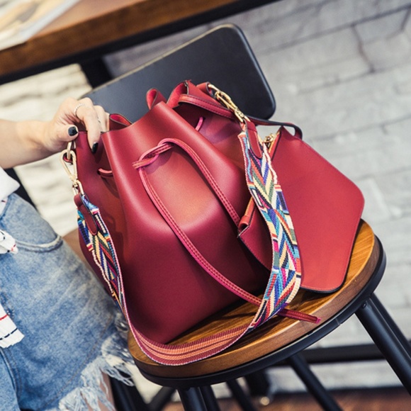 NEW MARSEILLE Drawstring Bucket Bag - Picture 7 of 8